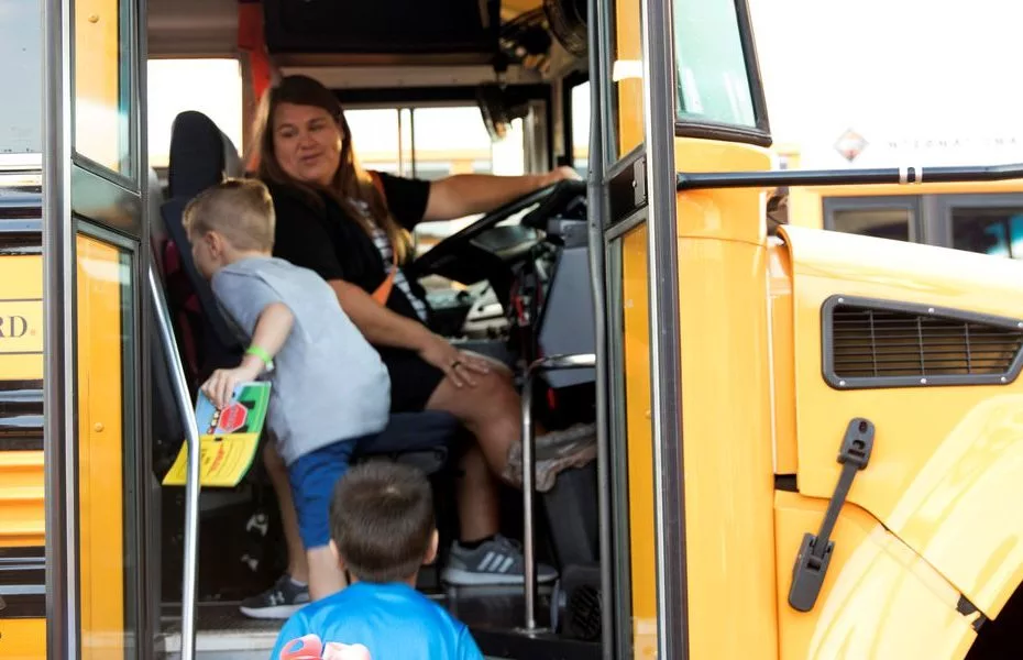 Landmark Bus Lines Is Hiring School Bus Drivers – Richmond Hill, ON ...